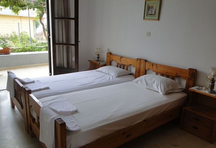 استودیوی استاندارد, Paradise Inn