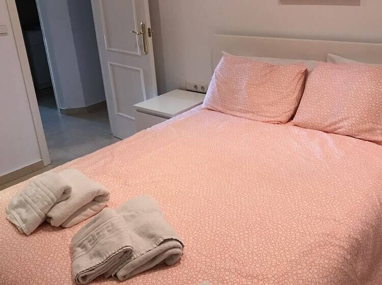 Апартаменты 3 Спальни, Skol Apartments Marbella