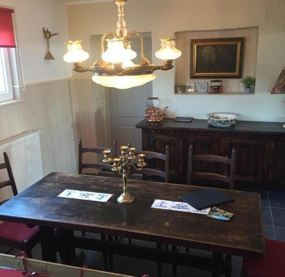 Дом 4 Спальни, B&b De Eifelhoeve