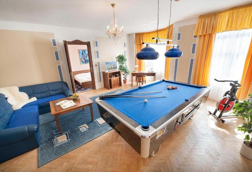 سوییت اجرایی, Brioni Suites