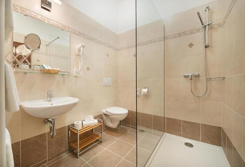 سوئیت 2 خوابه, Brioni Suites
