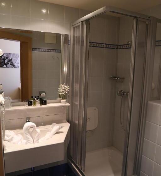 غرفة ديلوكس, Andi S Ski