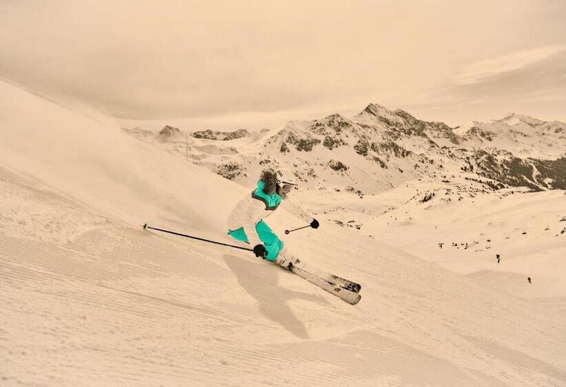 غرفة ديلوكس, Andi S Ski