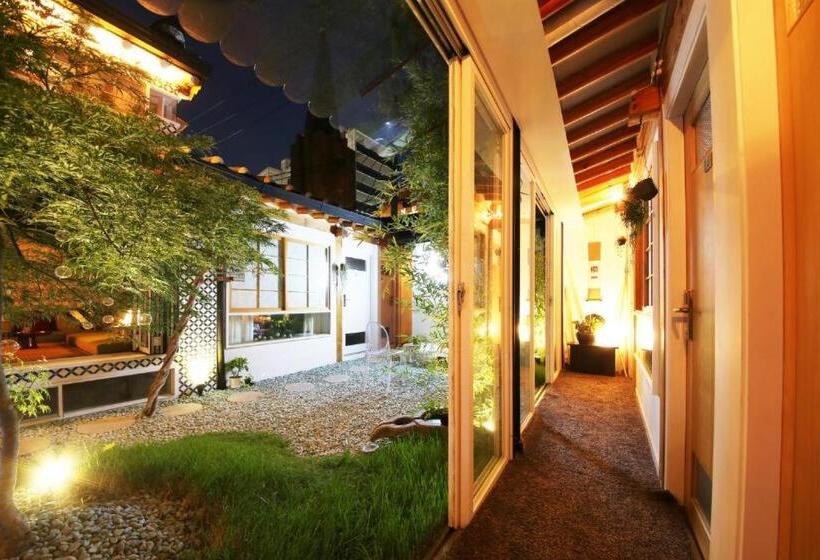 اتاق سوپریور با چشم‌انداز باغ, Nagne House Boutique Hanok