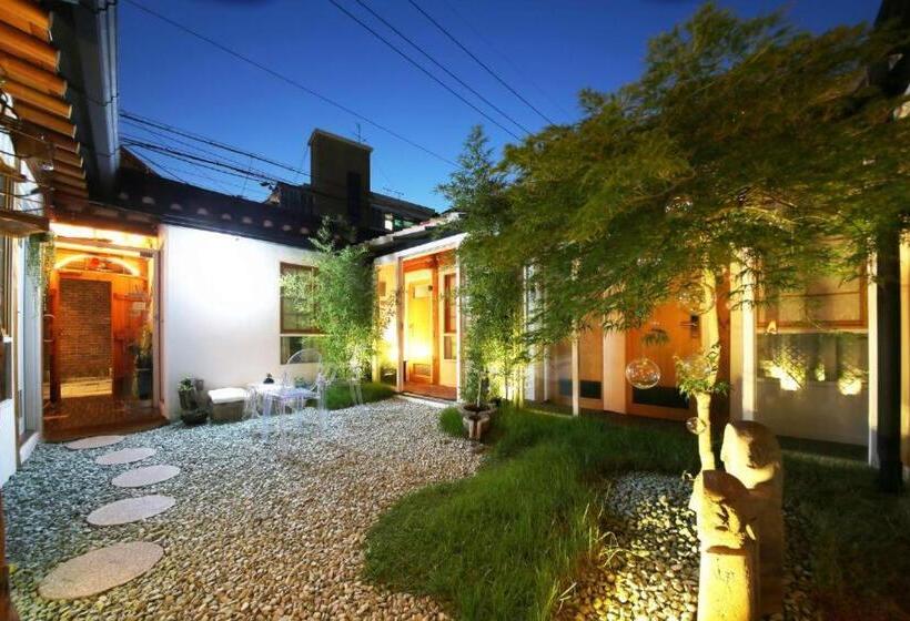 اتاق استاندارد, Nagne House Boutique Hanok