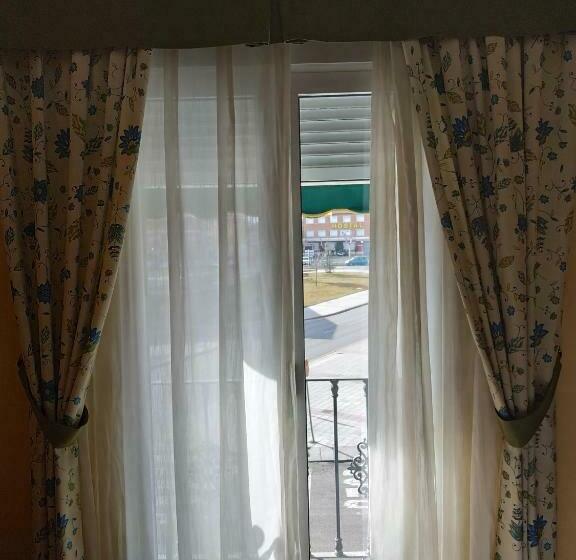 스탠다드 발코니 룸, Real de Castilla
