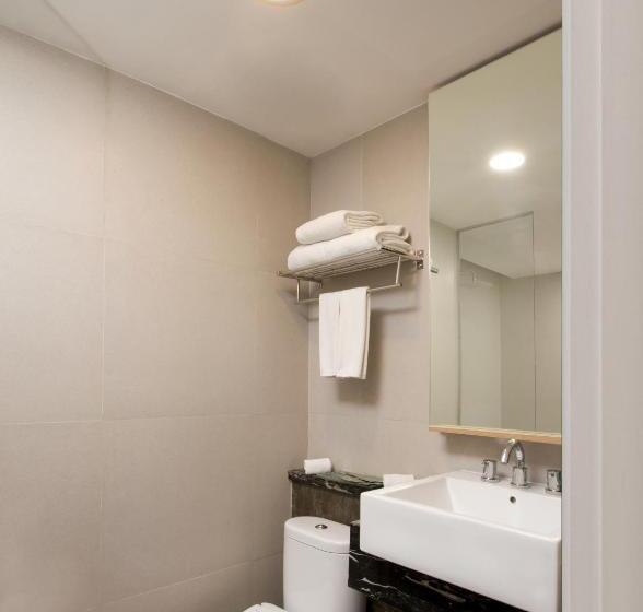 Номер Superior Кровать Куин, Santika Mega City  Bekasi