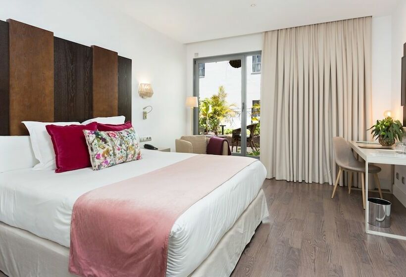 Номер Deluxe с Террасой, La Laguna Gran Hotel