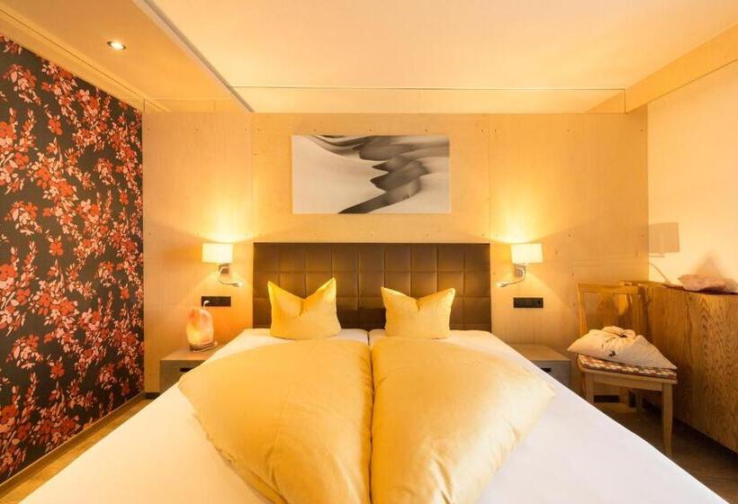 اتاق استاندارد با بالکن, Wohlfühlhotel Hubertushof