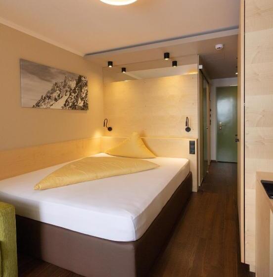 غرفة قياسية فردية مزودة بشُرفة, Wohlfühlhotel Hubertushof