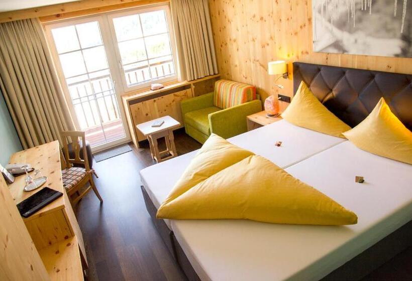 Comfort room with balcony, Wohlfühlhotel Hubertushof