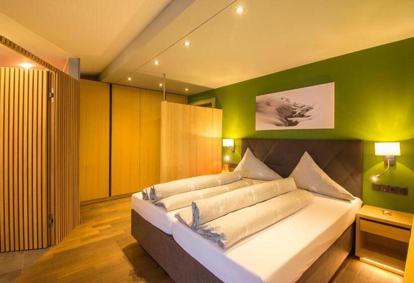 غرفة ديلوكس مزودة بشرفة, Wohlfühlhotel Hubertushof