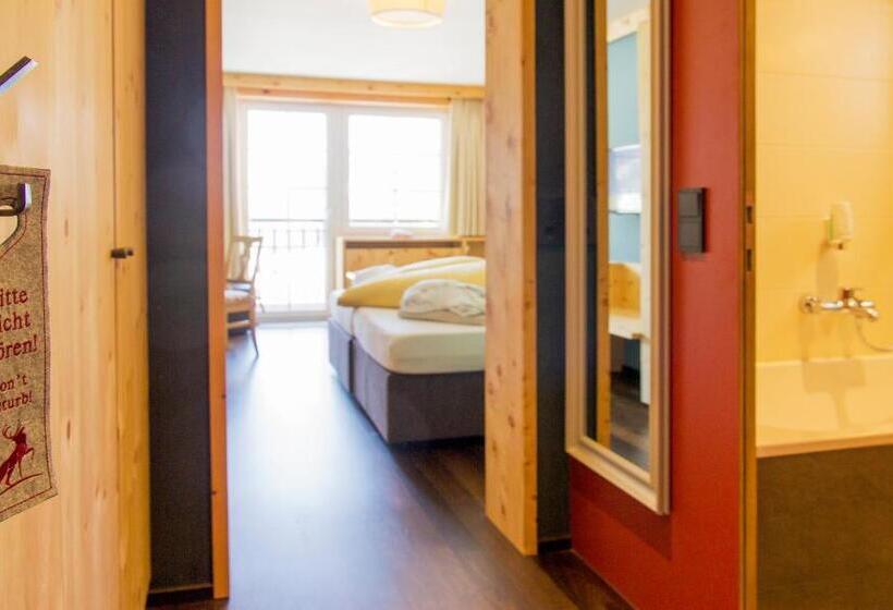 اتاق لوکس با بالکن, Wohlfühlhotel Hubertushof