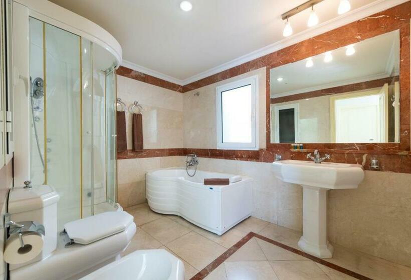 Апартаменты 2 Спальни, Holiday Club Playa Amadores