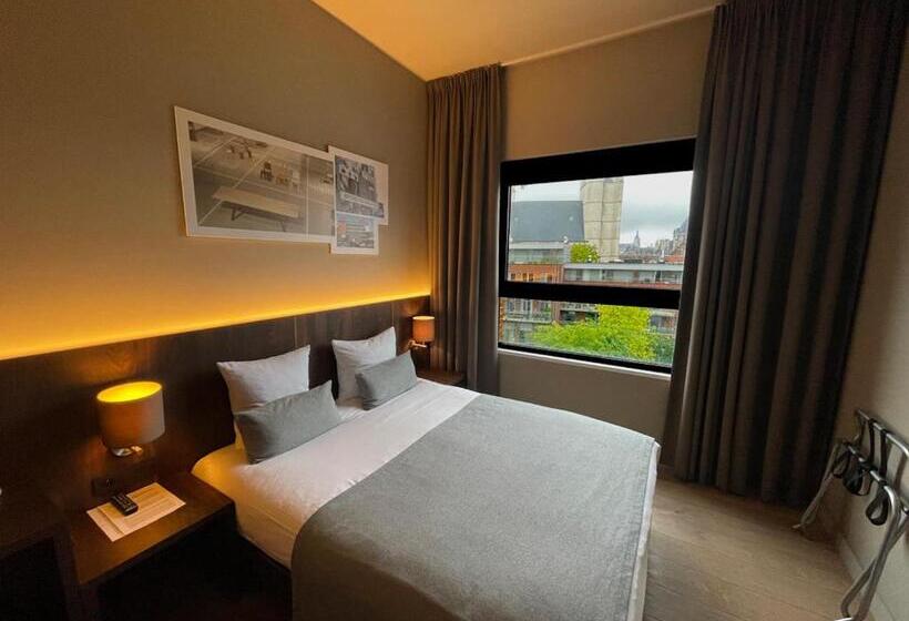 Standard Room with Views, Elisabeth