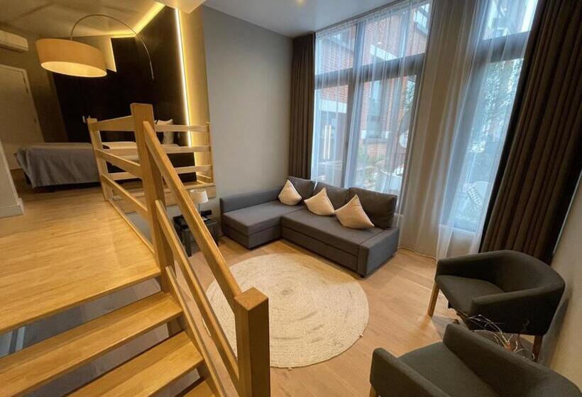 Suite, Elisabeth