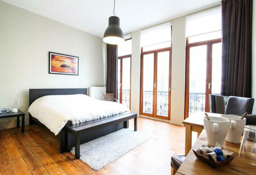 Номер Стандарт, Because The Night City Lodge