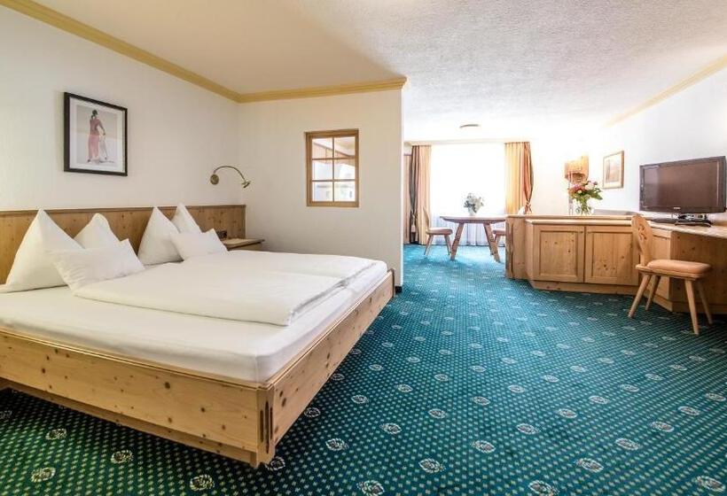 Family Suite, Kristall