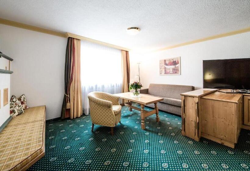 Suite Familiar, Kristall