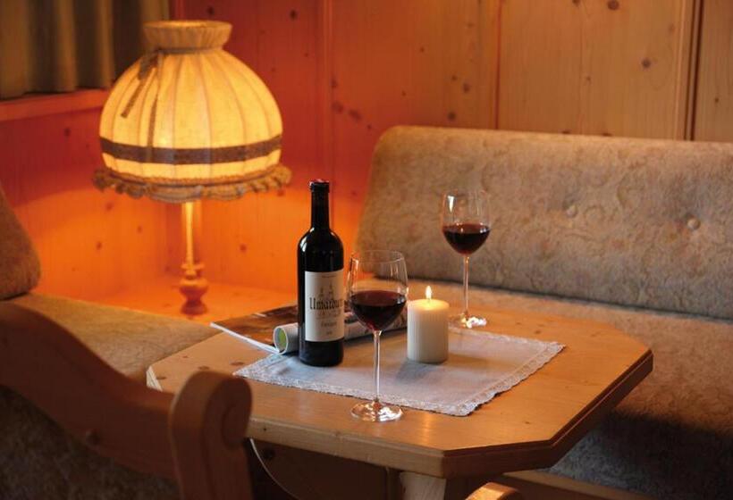 اتاق استاندارد با چشمانداز کوهستان, Omesberg