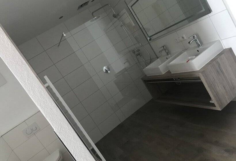 Люкс 2 Спальни, Am Dorfplatz Suites  Adults Only