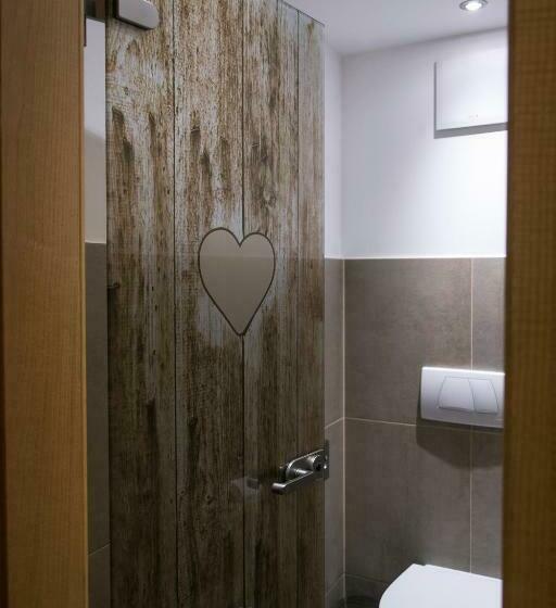 Люкс с Балконом, Am Dorfplatz Suites  Adults Only