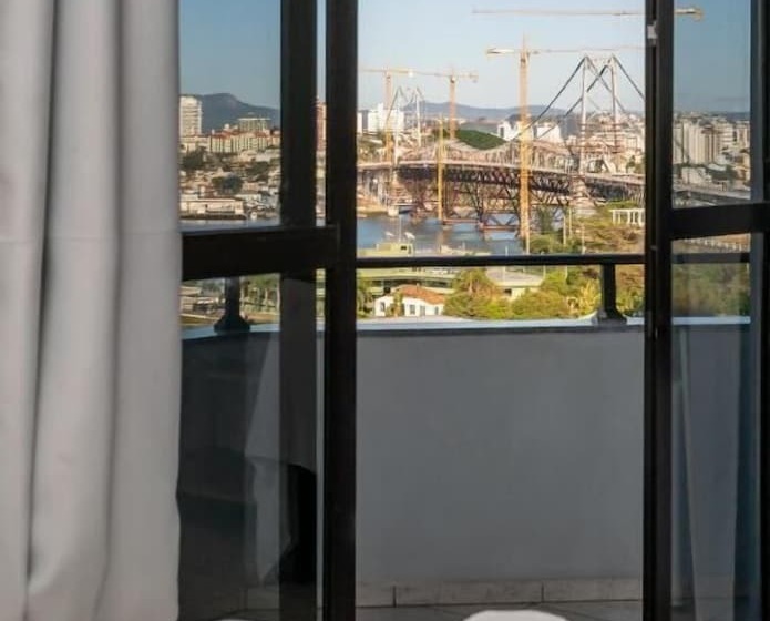 اتاق استاندارد چهار تخته, Lumar