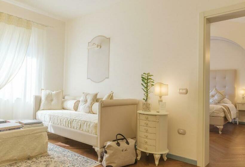 Люкс, Relais Sassa Al Sole