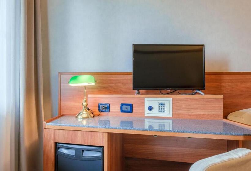 اتاق استاندارد سه نفره, Shg Hotel Bologna