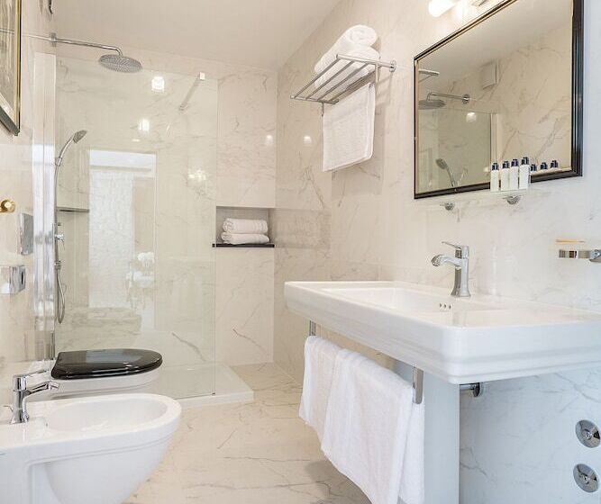 اتاق لوکس, Splendida Palace