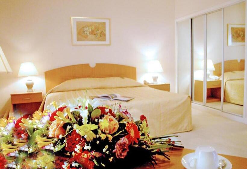 آپارتمان 2 خوابه, Lido Apartment