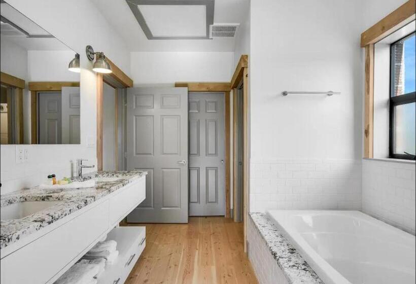 Номер Стандарт, Gardens Of Barons Creek Unit A