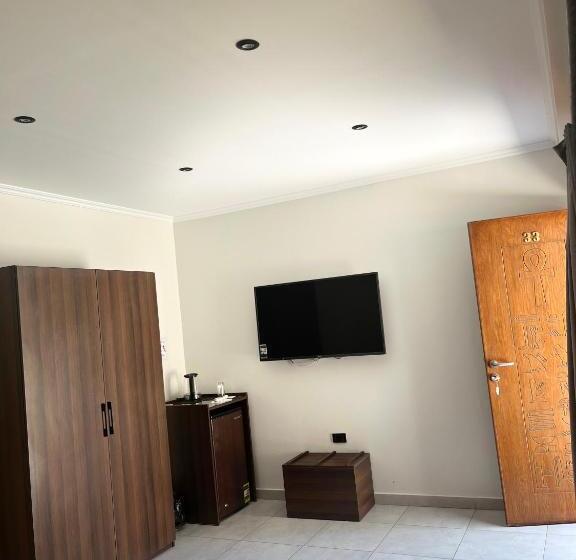 اتاق استاندارد با تراس, Khufu House 1