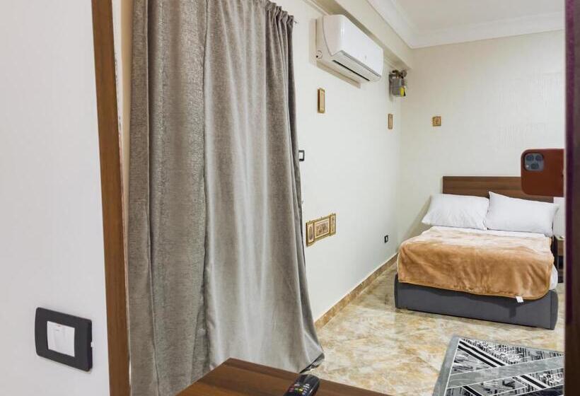 اتاق لوکس, Khufu House 1