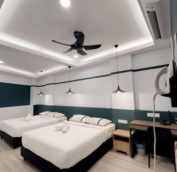 Семейный Номер, Smile Hotel Balakong Kajang