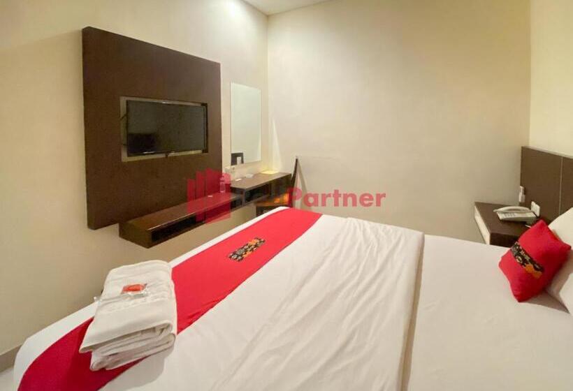 스탠다드 룸, Alpha Makassar Redpartner