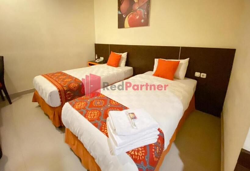 스탠다드 룸, Alpha Makassar Redpartner