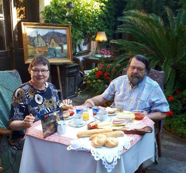 Номер Стандарт, Fónagy és Walter Vendég  és Borház