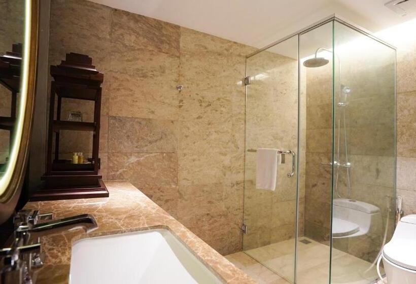 Номер Deluxe, The Singhasari Resort Batu