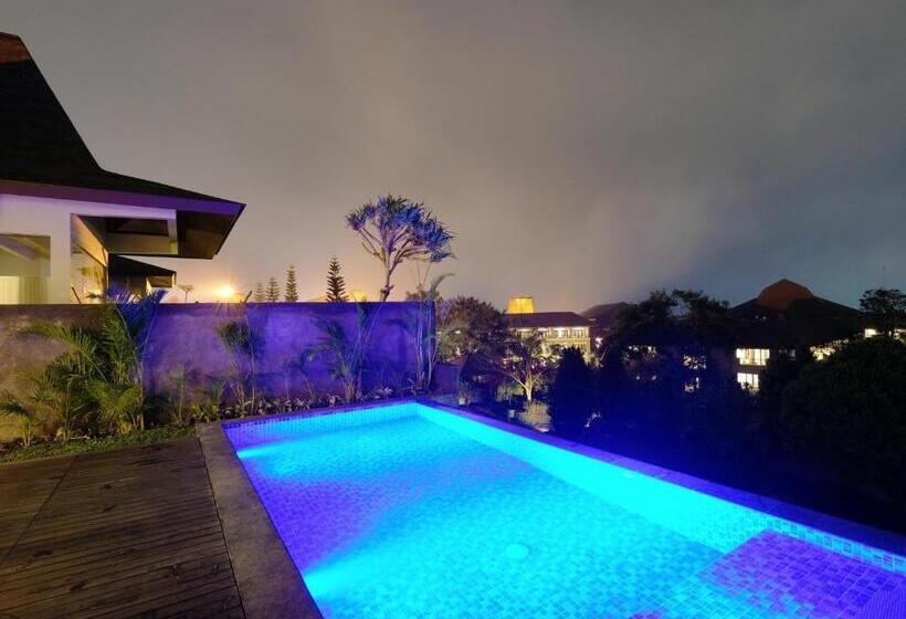 Вилла с 1 спальней и бассейном, The Singhasari Resort Batu