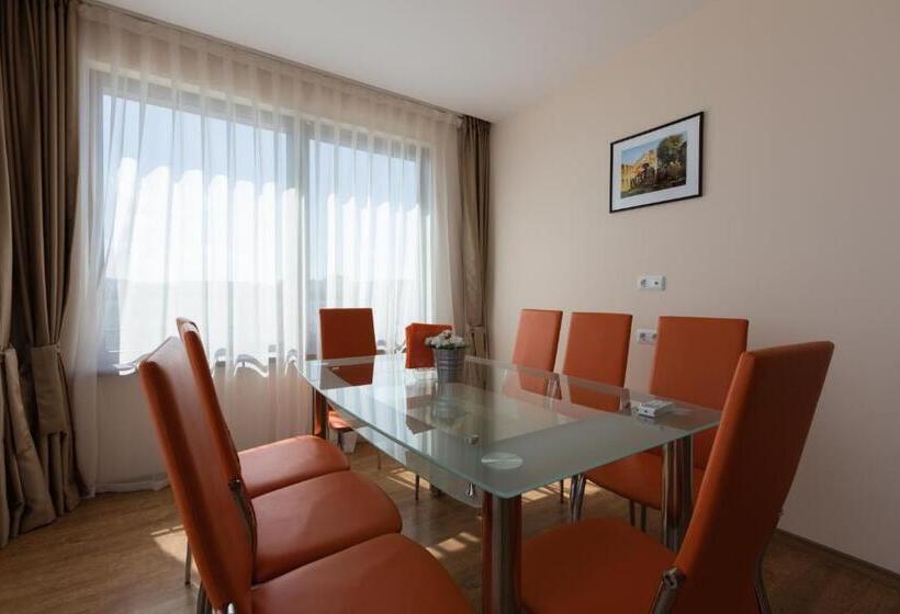 דירת 2 חדרי שינה בצד עם נוף לים, Premier Fort Sands Resort   Full Board