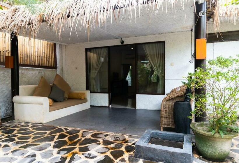 Standaardbungalow, Scallywags Beach Club
