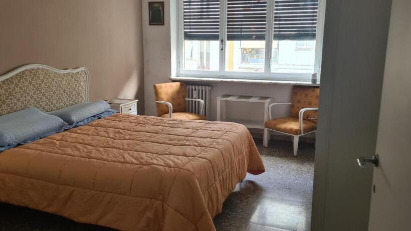 חדר סטנדרט, Home Rome Center