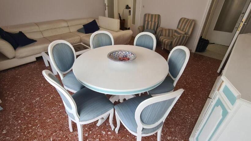 חדר סטנדרט יחיד, Home Rome Center