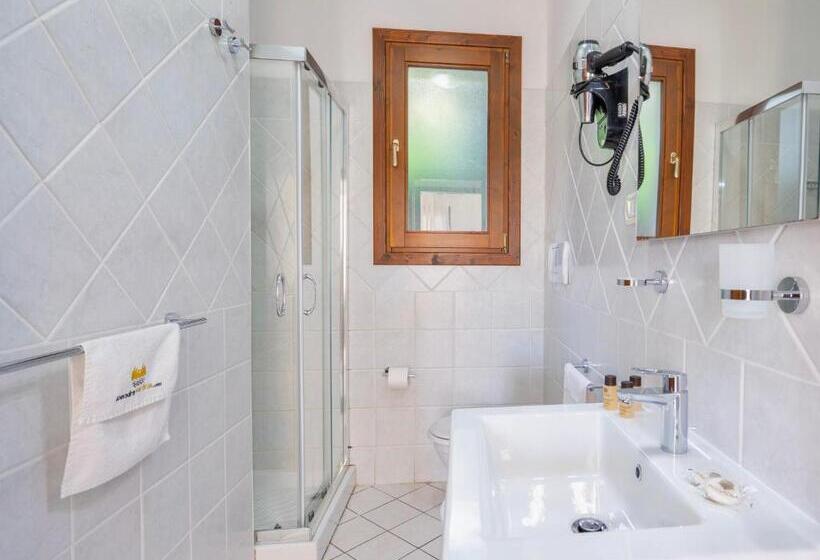 آپارتمان 1 خوابه با چشم‌انداز دریا, Residence With Swimming  Pool In Badesi