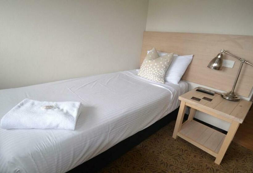 Номер Deluxe, Crossroads Hotel Liverpool