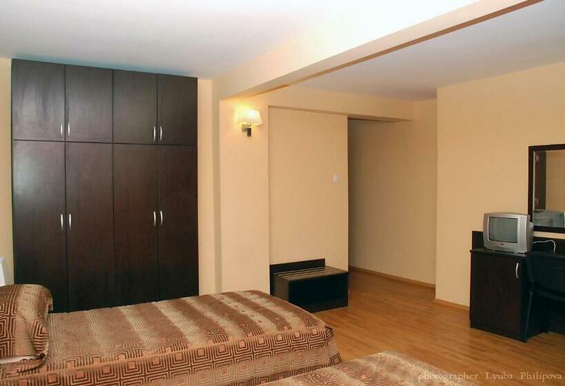 스탠다드 룸, Family Art Hotel Zora