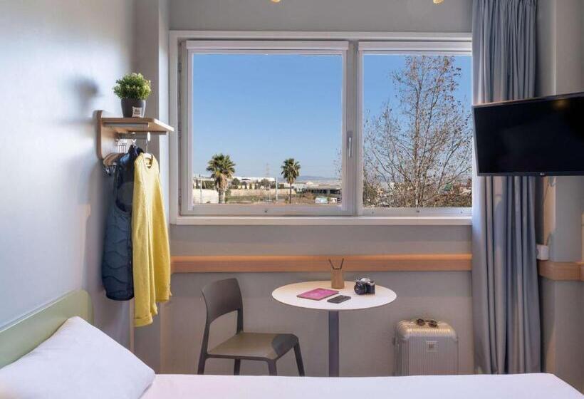 Номер Superior, Ibis Budget Barcelona Viladecans