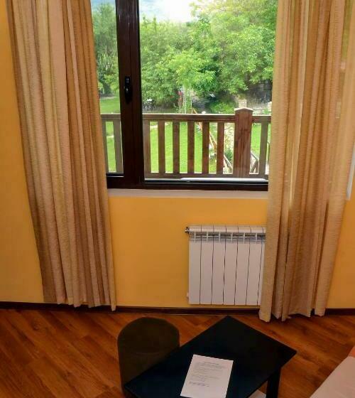 Полулюкс, Park Hotel Djevana