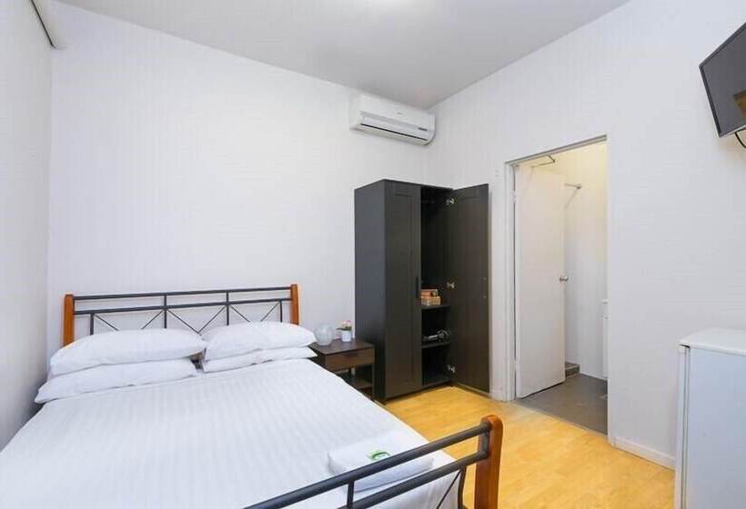Номер Стандарт, The Village Surry Hills